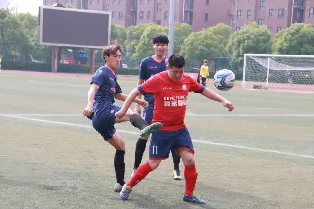 鲁媒：蒋光太伤退对国足中后卫影响较大，锋线上张玉宁将挑大梁